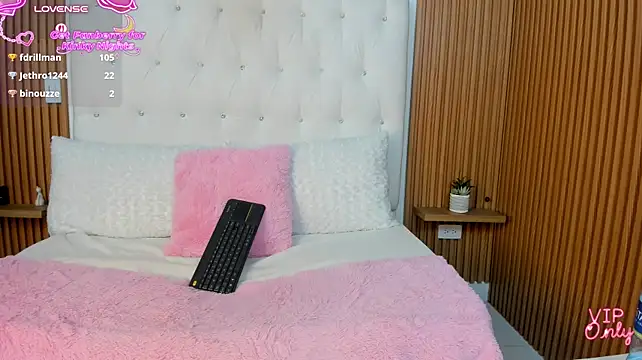 BustamanteHanna Live XXX-Chat