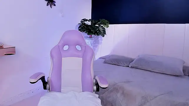 princess_little09's Live XXX Chat