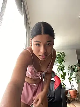 Онлайн чат XXX Romie_rous