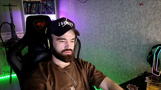 _Serious_Man Live XXX Chat