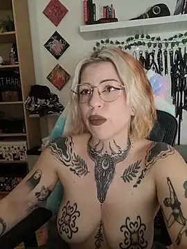 Živý XXX chat divine_eve