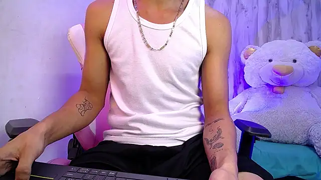Онлайн чат XXX Dayron_leee