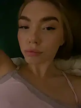 Lisaaa_Alisa – Naživo XXX chat