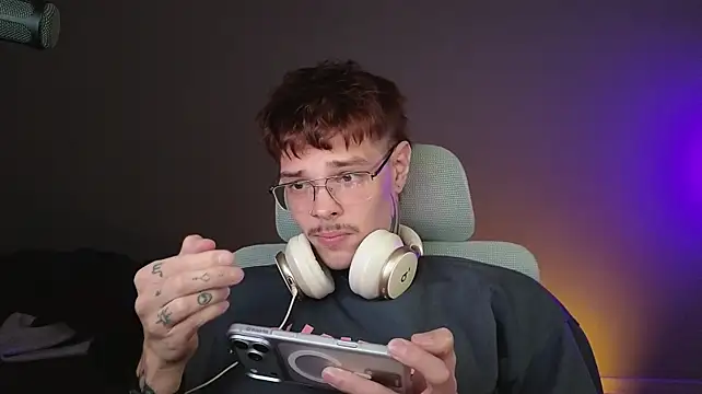 Czat XXX na żywo – DENIS_HERE