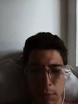 Chat +18 de Tchutom ao vivo