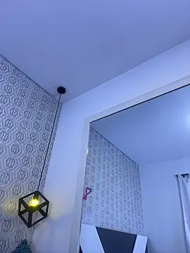 Vivian_Ellery Chat XXX in diretta