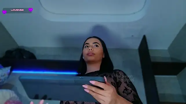 צ'אט XXX בשידור חי של Barbaraah_