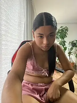 Chat XXX Live Romie_rous
