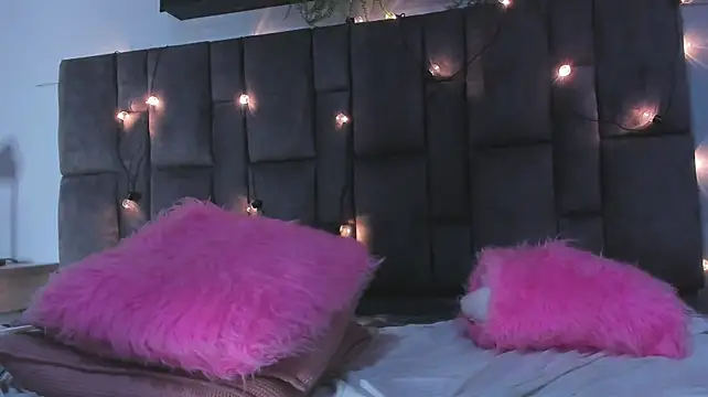 Zoe_Morettii_'s Live XXX Chat