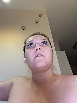 Bambi-Live Adlı Modelin Canlı XXX Sohbeti