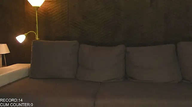 Roomies: απευθείας συνομιλία ΧΧΧ