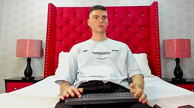 NickWild Live XXX-chat