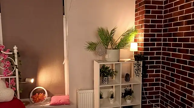 SookToulson Adlı Modelin Canlı XXX Sohbeti