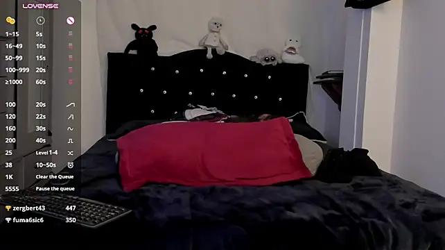 Chat +18 de Amy_Aloqua ao vivo