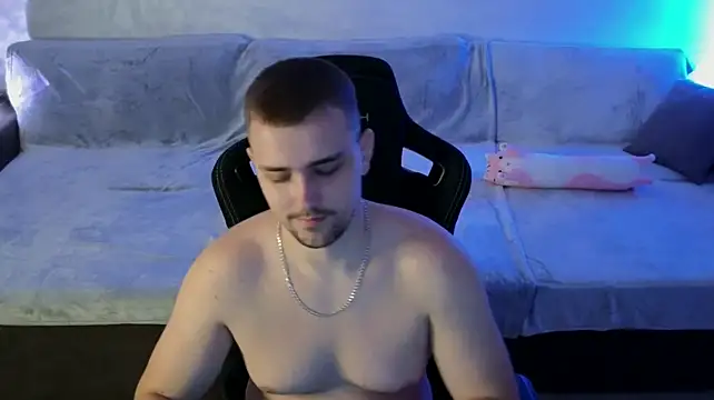Онлайн чат XXX Larstar01
