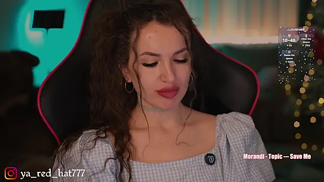 XXX chat uživo modela -RED_HAT-