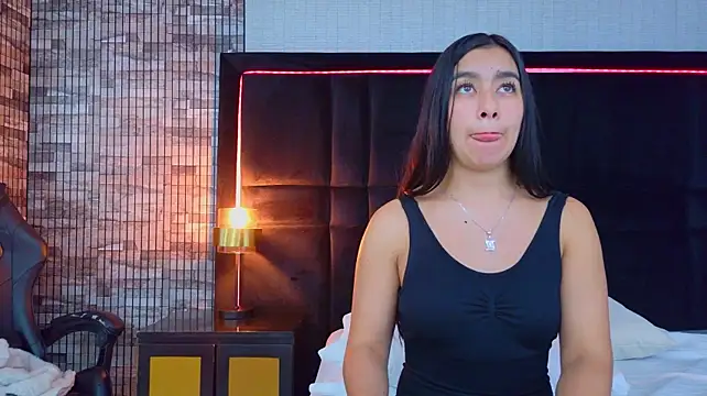 AlennaColeman Chat XXX in diretta