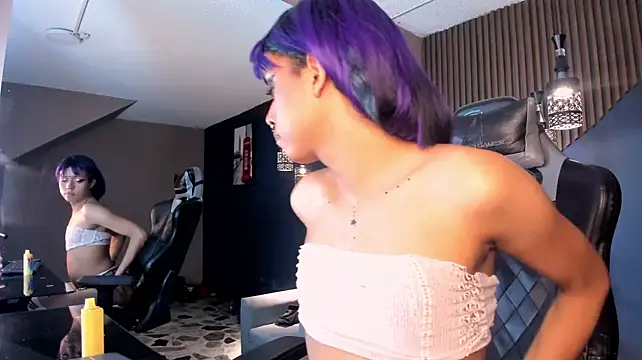 Chatroom XXX en direct de WhinterHanss