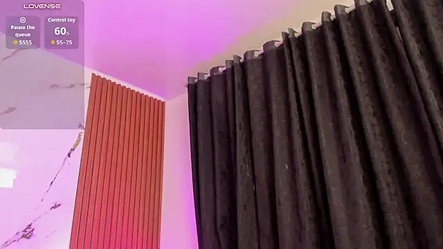 XXX chat uživo modela CamiloDoumit