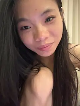 Chat XXX ao vivo de Louli-TT