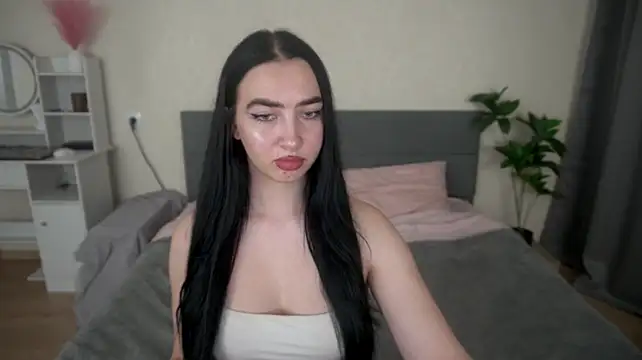 Czat XXX na żywo – WildKittenX_