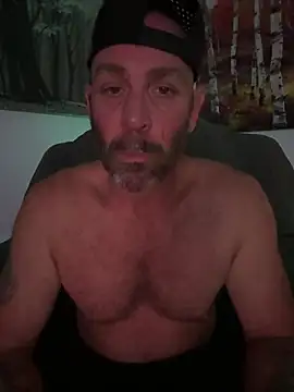 ACTION2083's Live XXX Chat