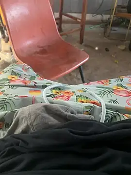 צ'אט XXX בשידור חי של FATdadDicK