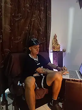 XXX chat uživo modela HannibalLester