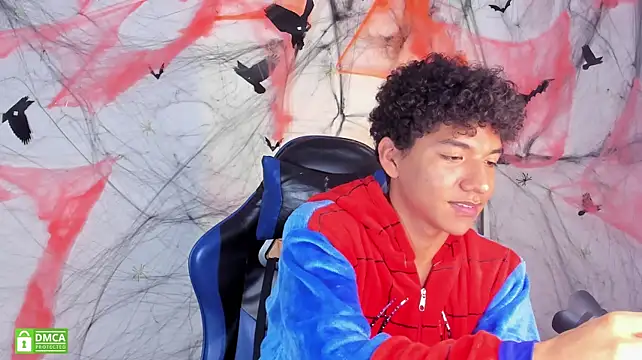Živý XXX chat Maximiliano_Young