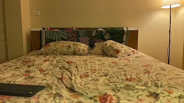 Онлайн чат XXX KellyTwink