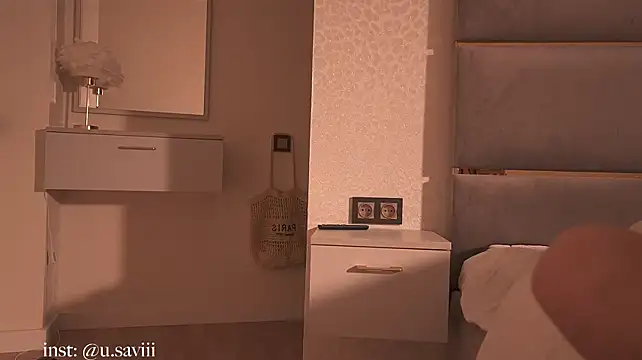 SAVII077 Adlı Modelin Canlı XXX Sohbeti