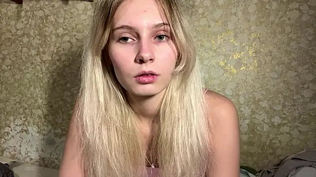 LynnMontiel Adlı Modelin Canlı XXX Sohbeti