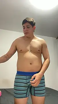 XXX chat uživo modela Fozil_Dvice