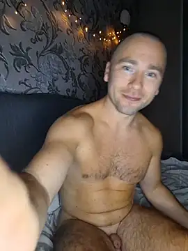 XXX chat uživo modela AlexanderEvan