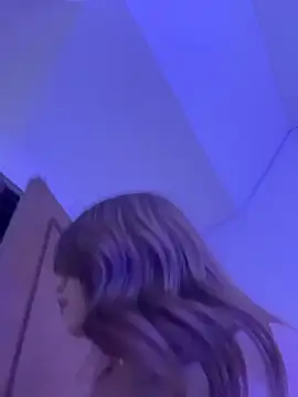 amber_ec Adlı Modelin Canlı XXX Sohbeti