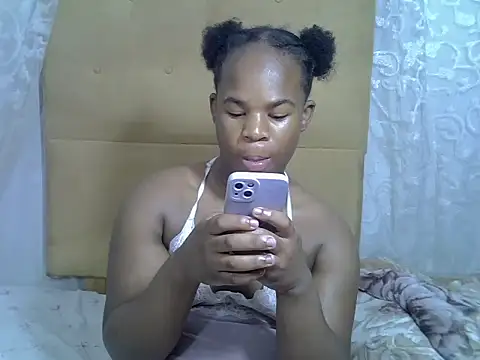 Chat +18 de SheeMale459 ao vivo