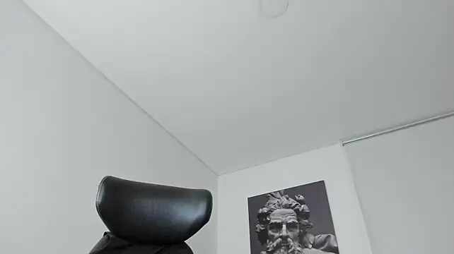simonleon27 Live XXX-chat