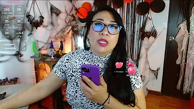 Živý XXX chat karimelee_