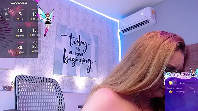 LIILYROUSE 现场XXX聊天