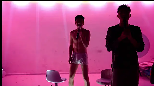 Chat +18 de Heartbroken-boys-002 ao vivo