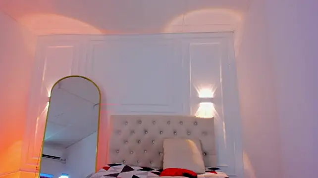 Živý XXX chat lola_red95