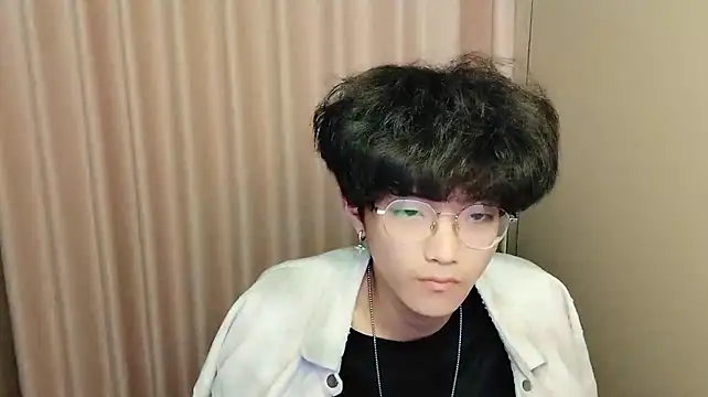 wssoo11 Chat XXX live