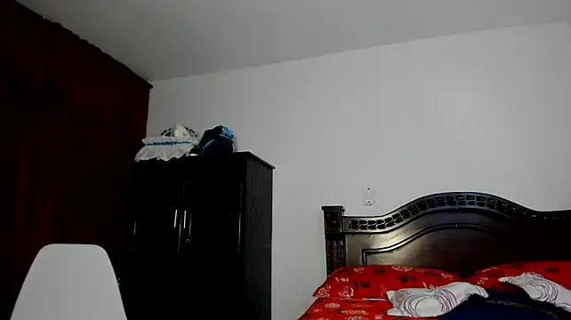 milkqueenboobs Adlı Modelin Canlı XXX Sohbeti
