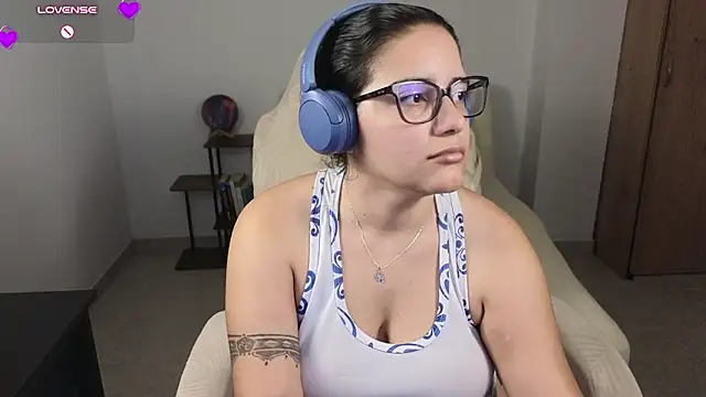 blue__moon_ live XXX chat