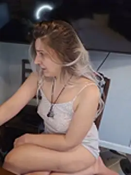 Chat XXX ao vivo de ScarletsWeb