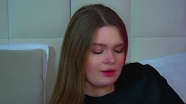 CrystalLyonsn Live XXX chat