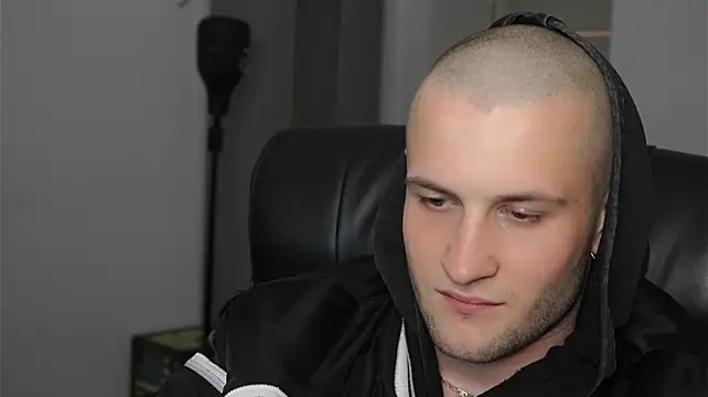 Igor_Wilde élő XXX-chatje