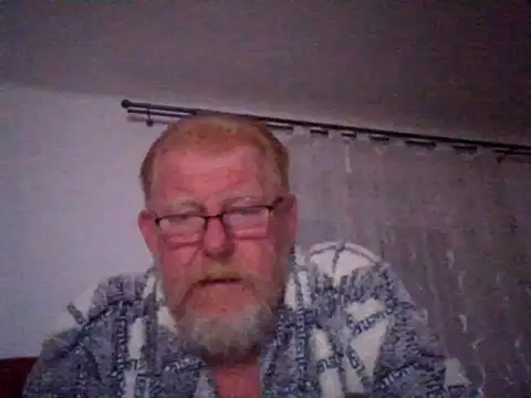 XXX chat uživo modela carli566