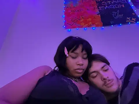צ'אט XXX בשידור חי של venusfairys