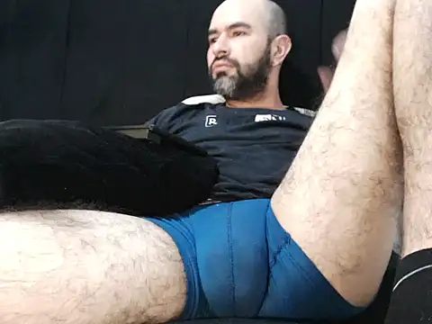 Chat XXX en directo de hairyandbigmann